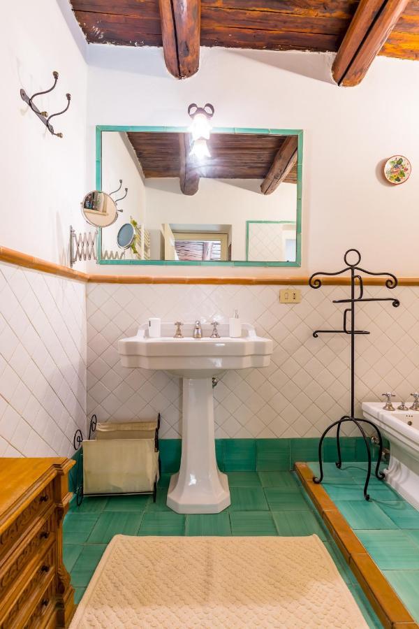 Residenza Capano Charming House By Napoliapartments Exteriör bild